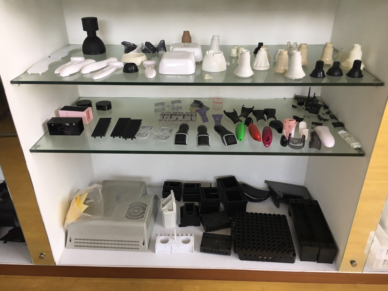 旭錦塑膠模具樣板房 旭錦塑膠模具樣板房