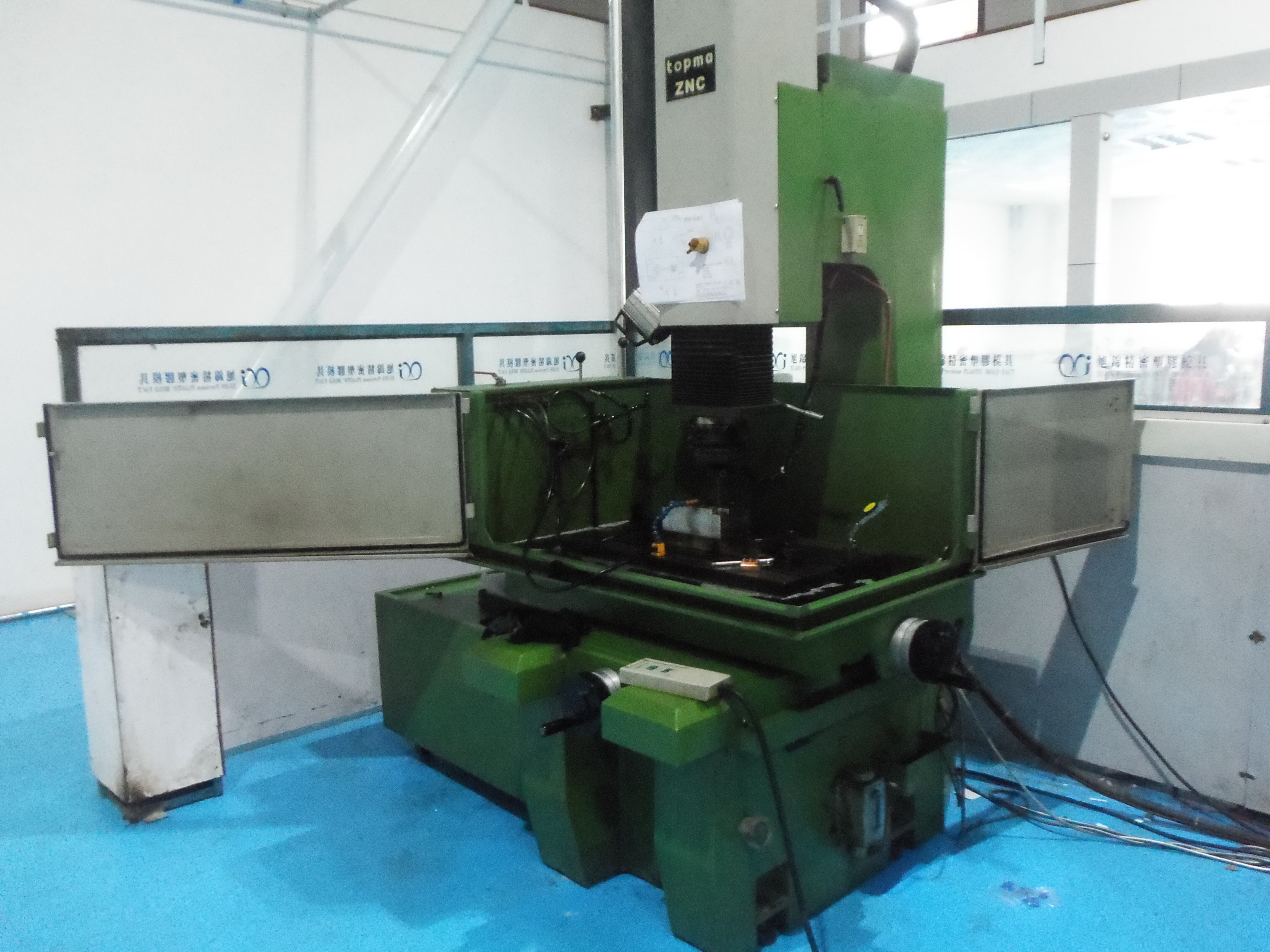 旭錦塑膠模具車間 旭錦塑膠模具車間