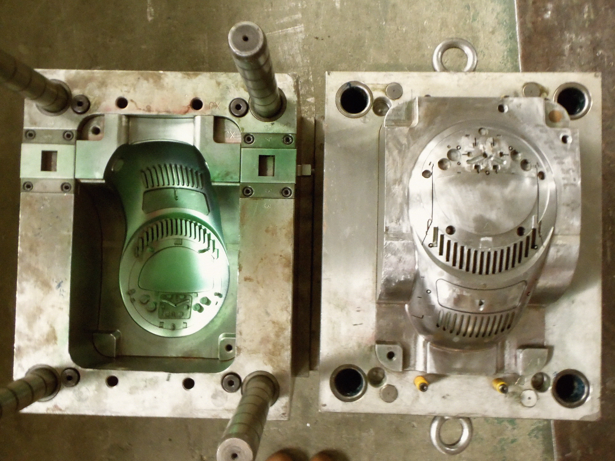 旭錦注塑模具生產(chǎn)廠家歡迎客戶(hù)來(lái)圖來(lái)樣咨詢(xún)